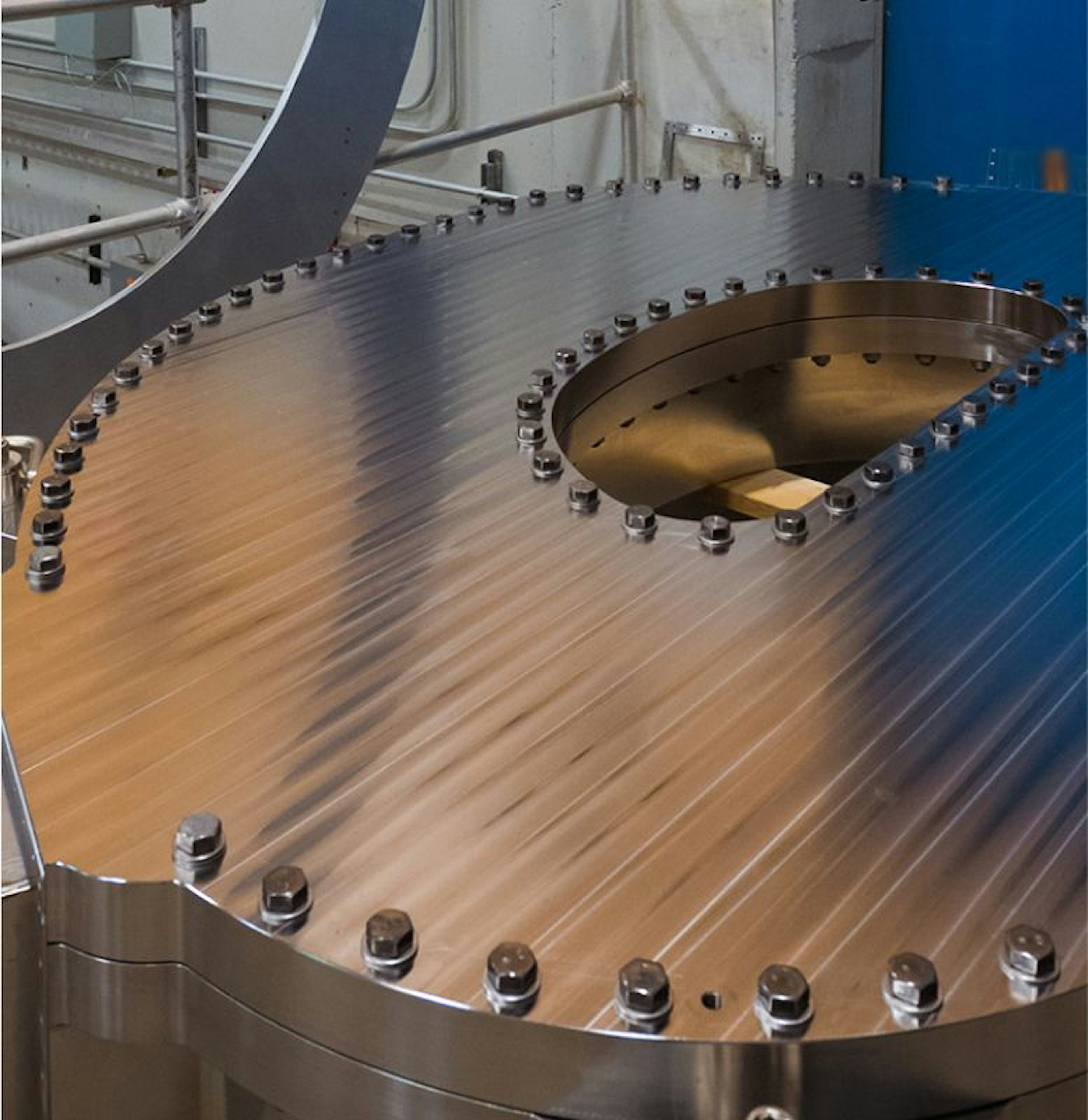 High temperature superconducting (HTS) magnet developed by Commonwealth Fusion Systems