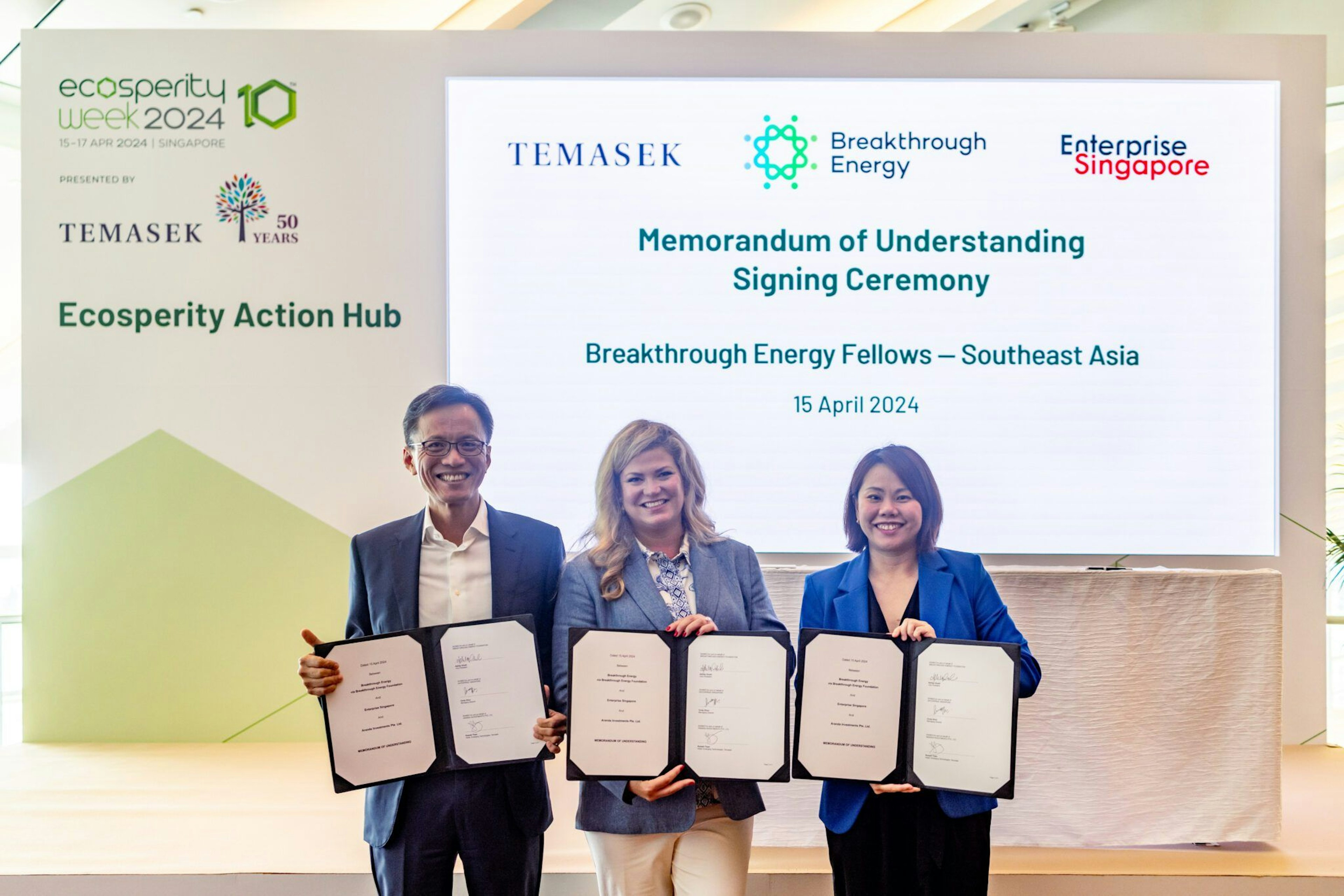 Ashley Grosh and partners sign an MOU for Breakthrough Energy Fellows Southeast Asia